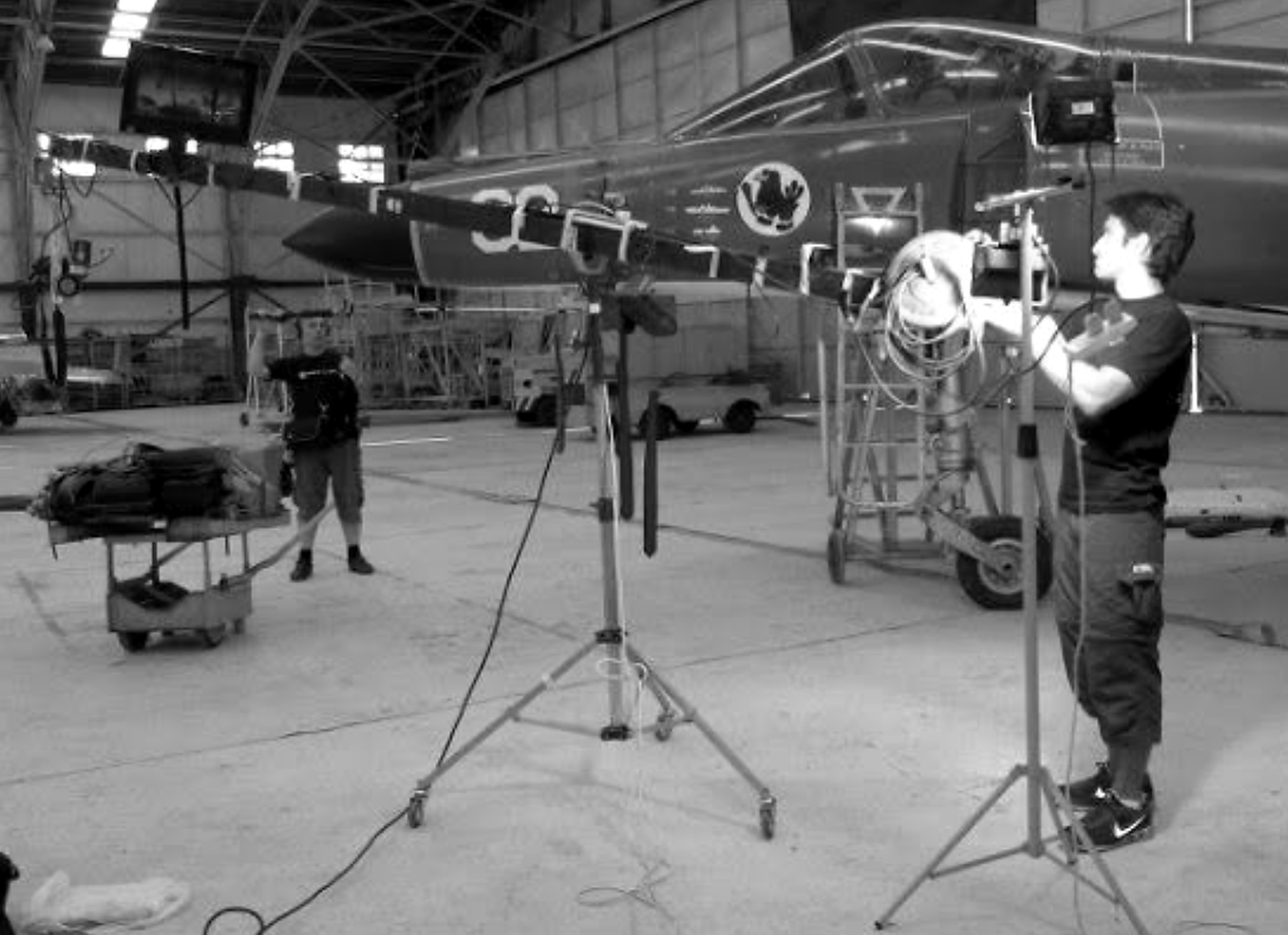 Lighting an aircraft inside a hangar